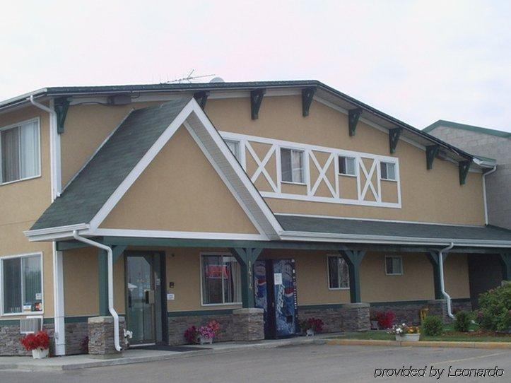 Chateau Motel Эдмонтон Экстерьер фото